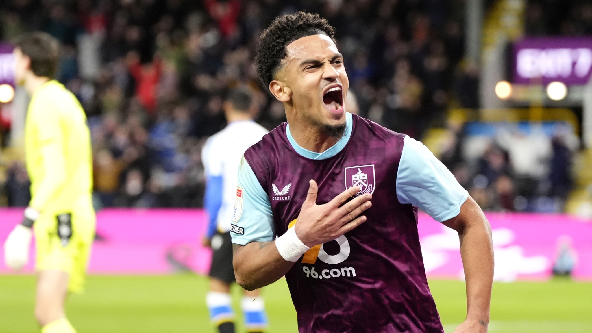 Thông tin lực lượng MU vs Burnley